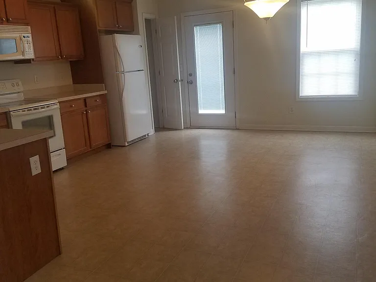 large eat in kitchen