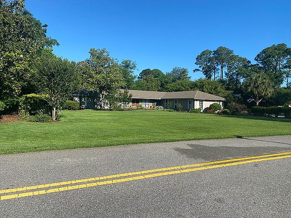 3rd image of 10150 Golf Club Dr