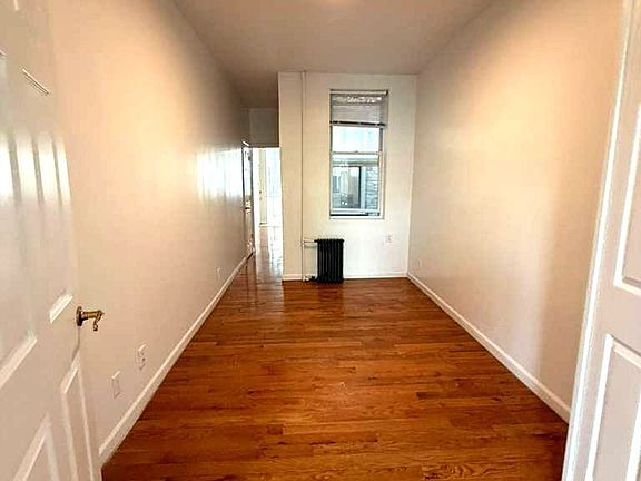3rd image of 127 Saint Nicholas Ave APT 3L
