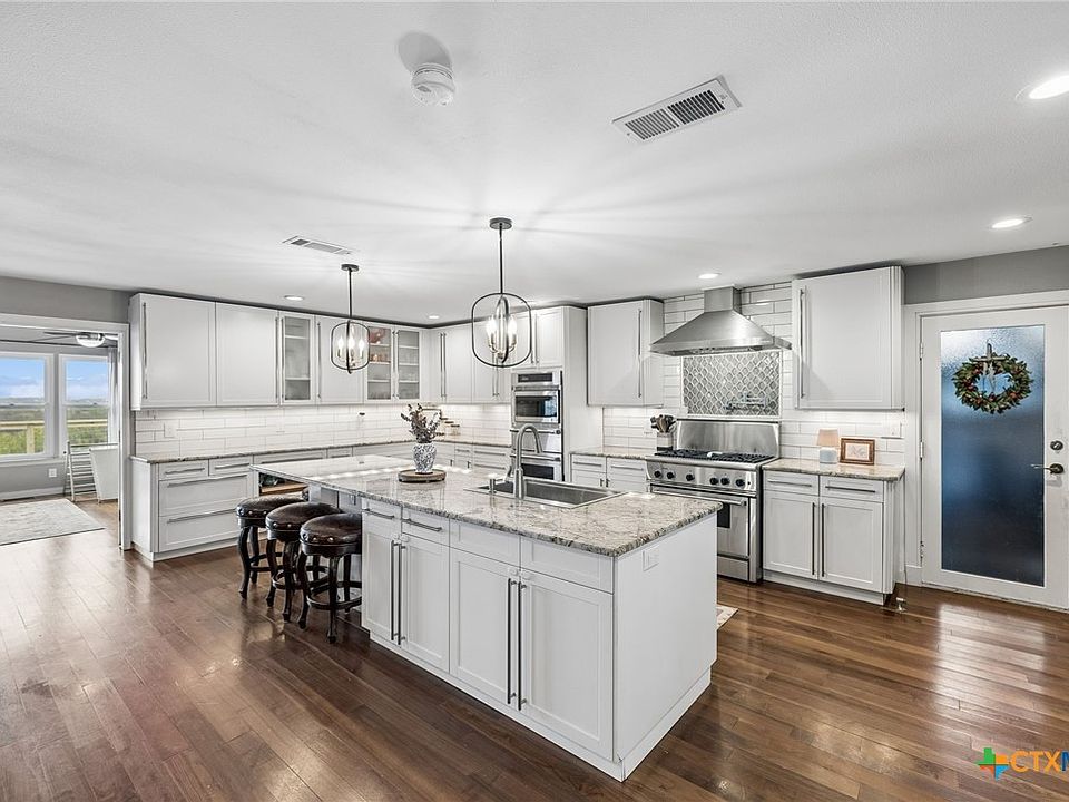 1st image of 677 Floral Ave