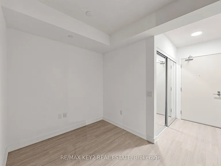4010 Eglinton Ave W #216 — Photo 4