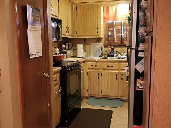 2nd image of 10660 Lafayette Dr