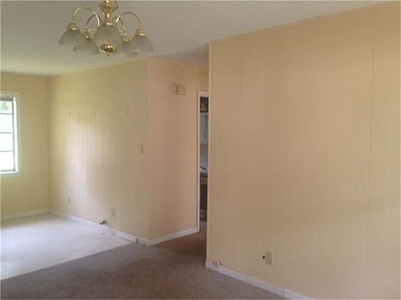 5th image of 1310 W Pavillion St