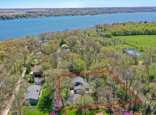 2613 Glen Eyrie Ln, Delavan, WI 53115