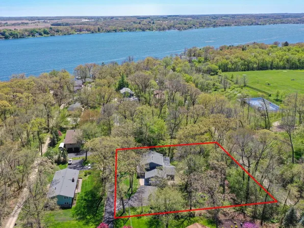 2613 Glen Eyrie LANE, Delavan, WI 53115