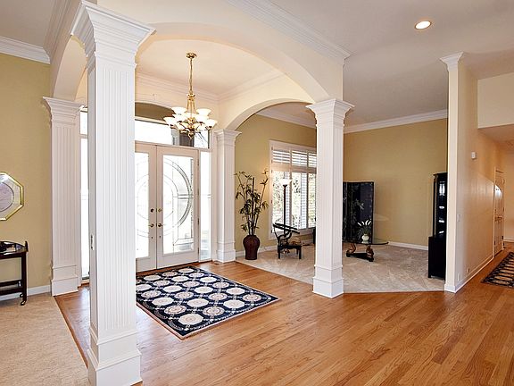 5th image of 3901 Royal Fox Dr