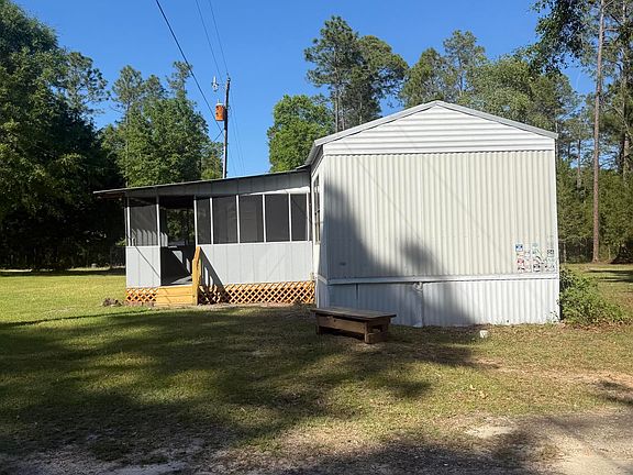 3rd image of 371 Buchanan Rd
