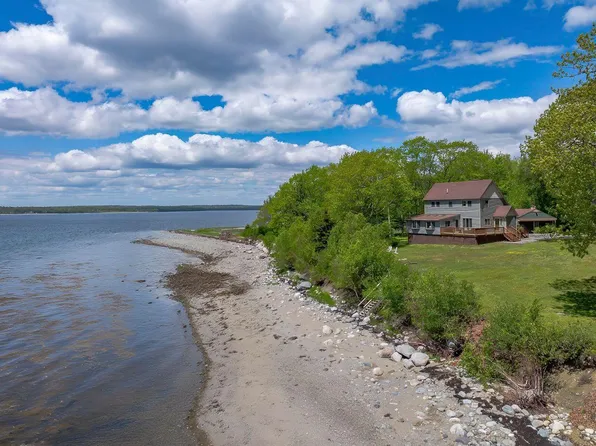 42 Nutting Lane, Trenton, ME 04605