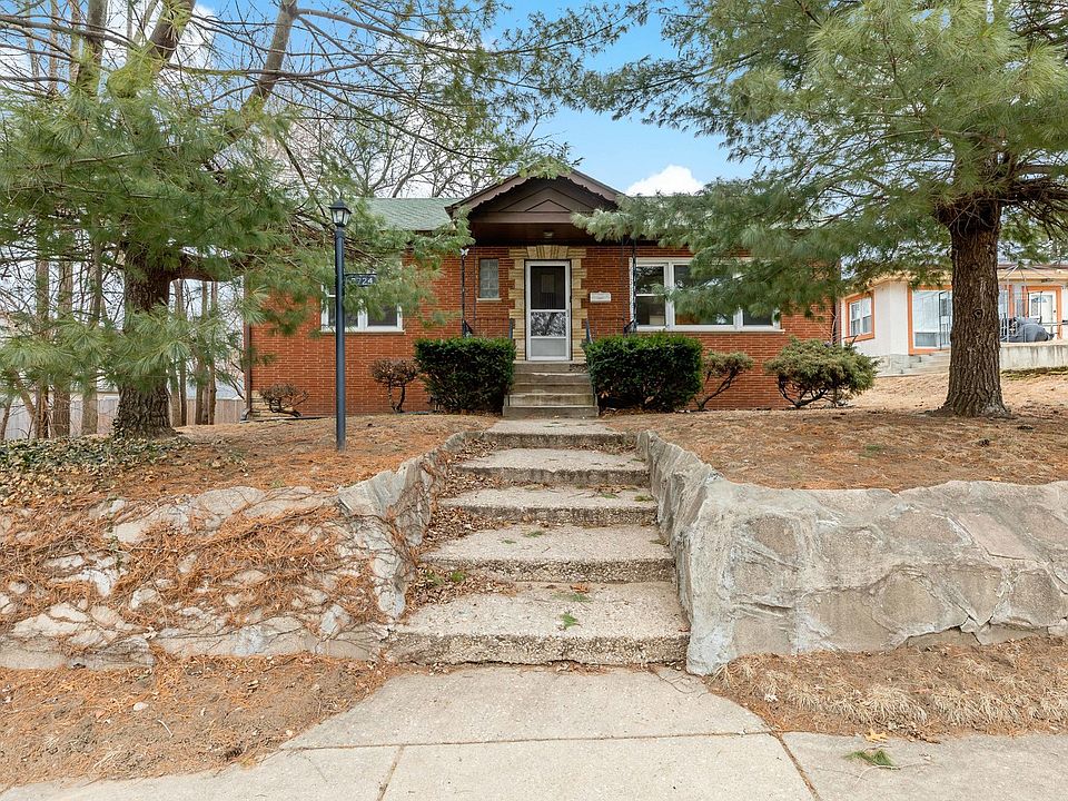 1st image of 2724 W 96th Pl