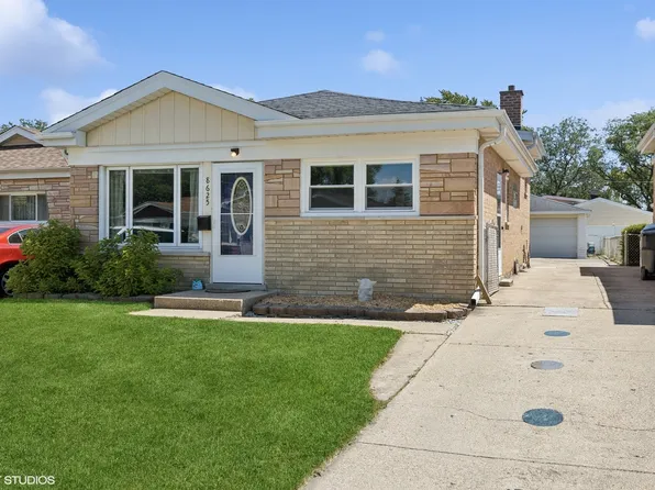 8625 Lincoln Dr, Lyons, IL 60534