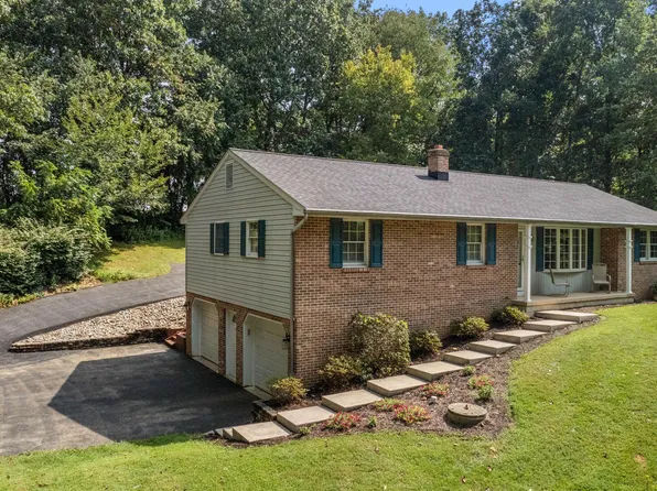 693 Center Rd, Quarryville, PA 17566
