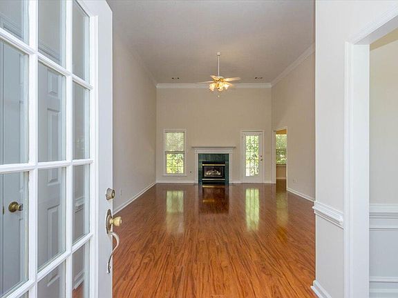 4th image of 4204 Aerie Circle