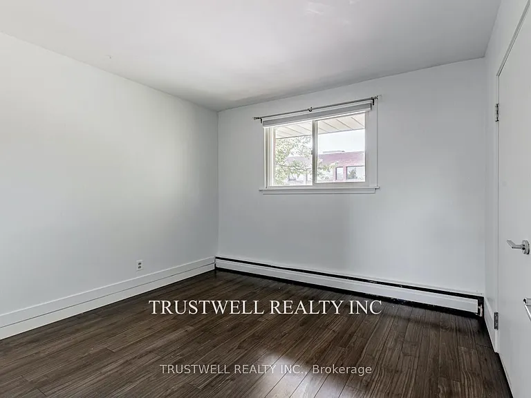 105 Mary St E #3 — Photo 11