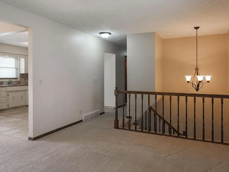 13435 Westwood Ln — Photo 3