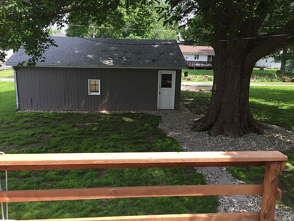 2nd image of 805 Nebraska Ave