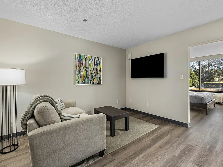 1105 Flats