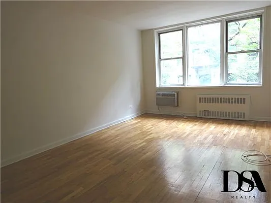 Rented by DSA Realty | media 28