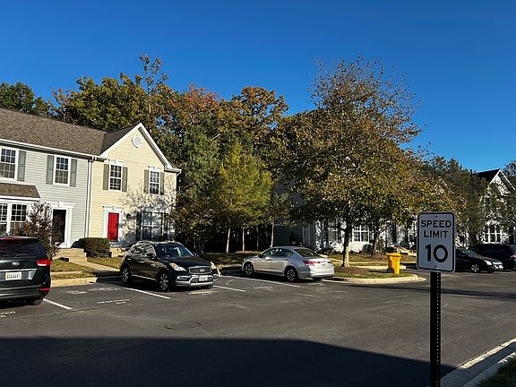 3rd image of 2625 Cedar Elm Dr