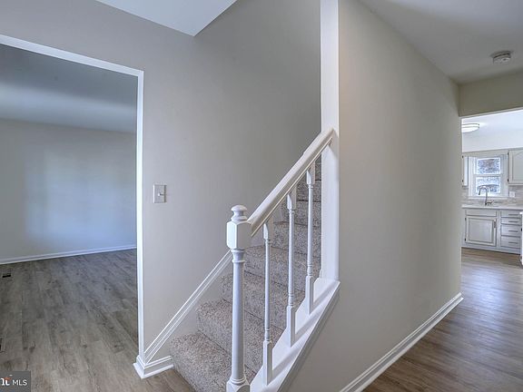 3rd image of 7347 Argonne Dr