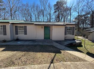 156 Bennett Cir, Carrollton, GA 30117