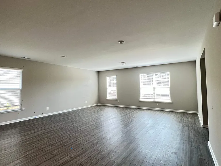 292 Grey Falcon Ave — Photo 28