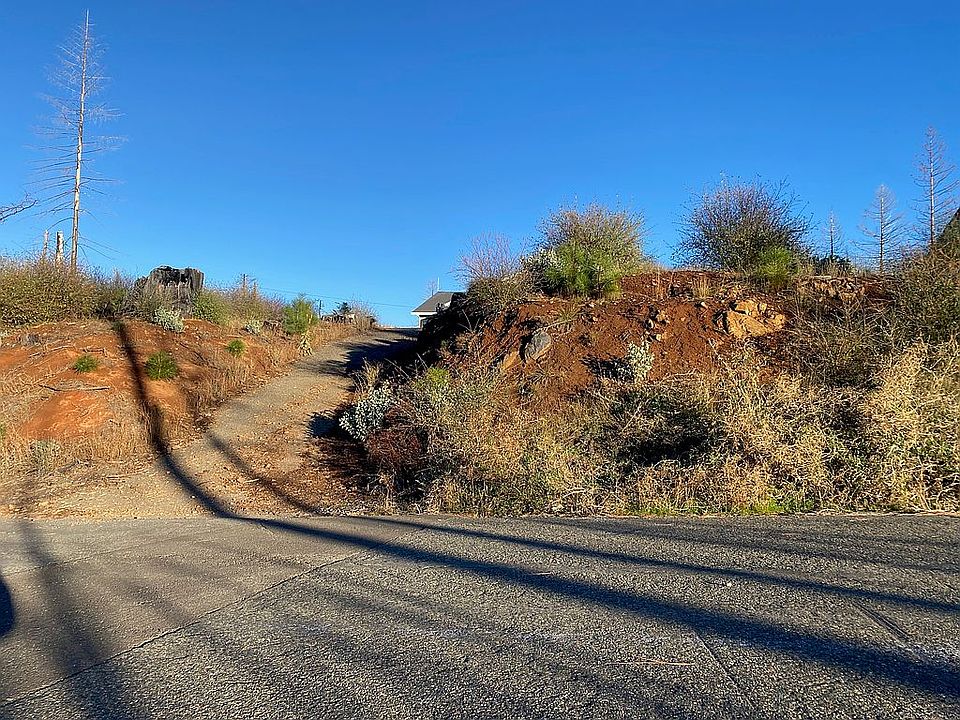 2nd image of 5070 Rollingwood Dr