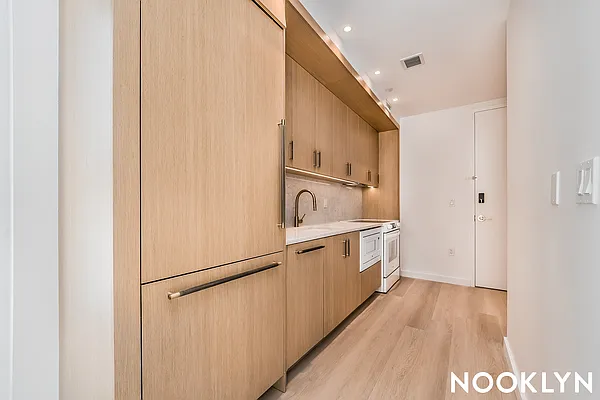 Rented by Nooklyn NYC LLC | media 12