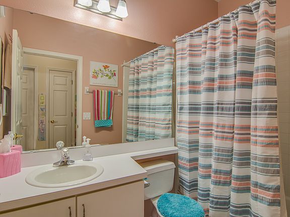 3rd image of 236 Hanging Moss Dr