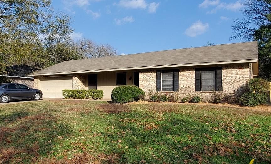 1st image of 3005 Purdue Dr