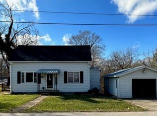 1424 Trogdon Ln, Bedford, IN 47421