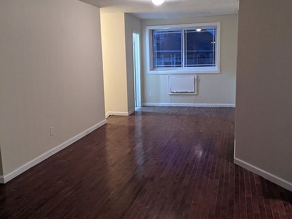 4th image of 14-09 McBride St #2
