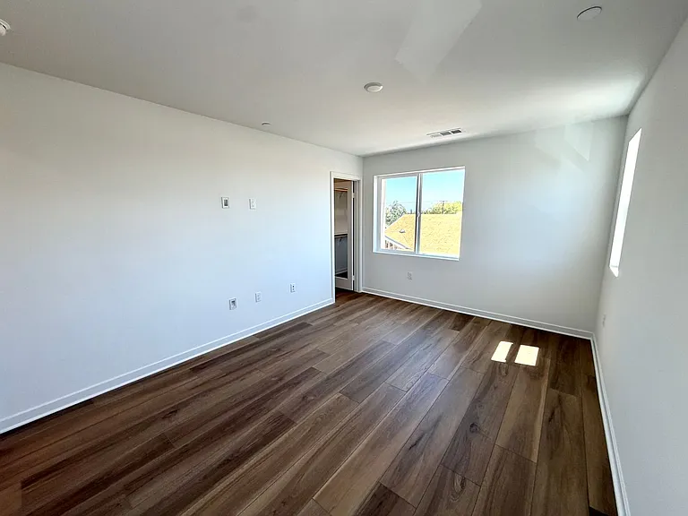 135 Evergreen Ln — Photo 29