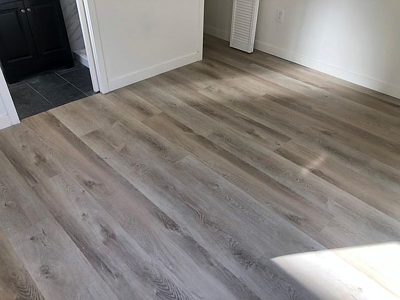 5th image of 1327 Valencia St APT 1