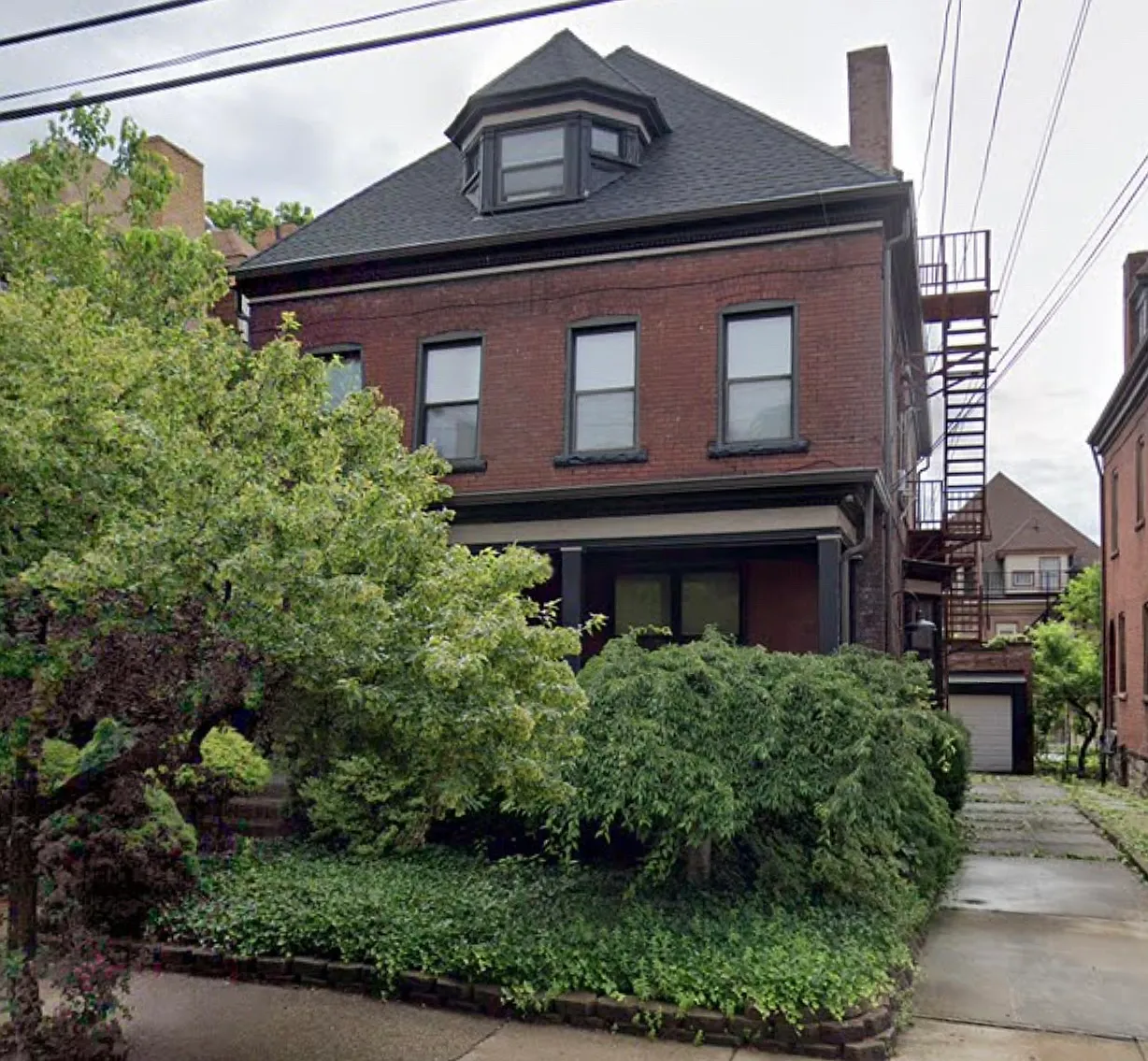 3 bed, 1200 sqft, $700 — Photo 1