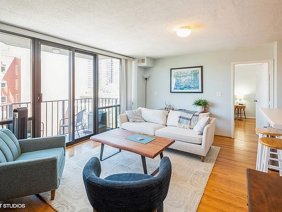 5th image of 1309 N Wells St APT 603