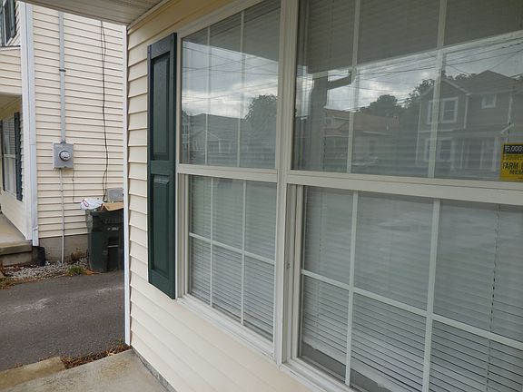 2nd image of 105 Burley Ave