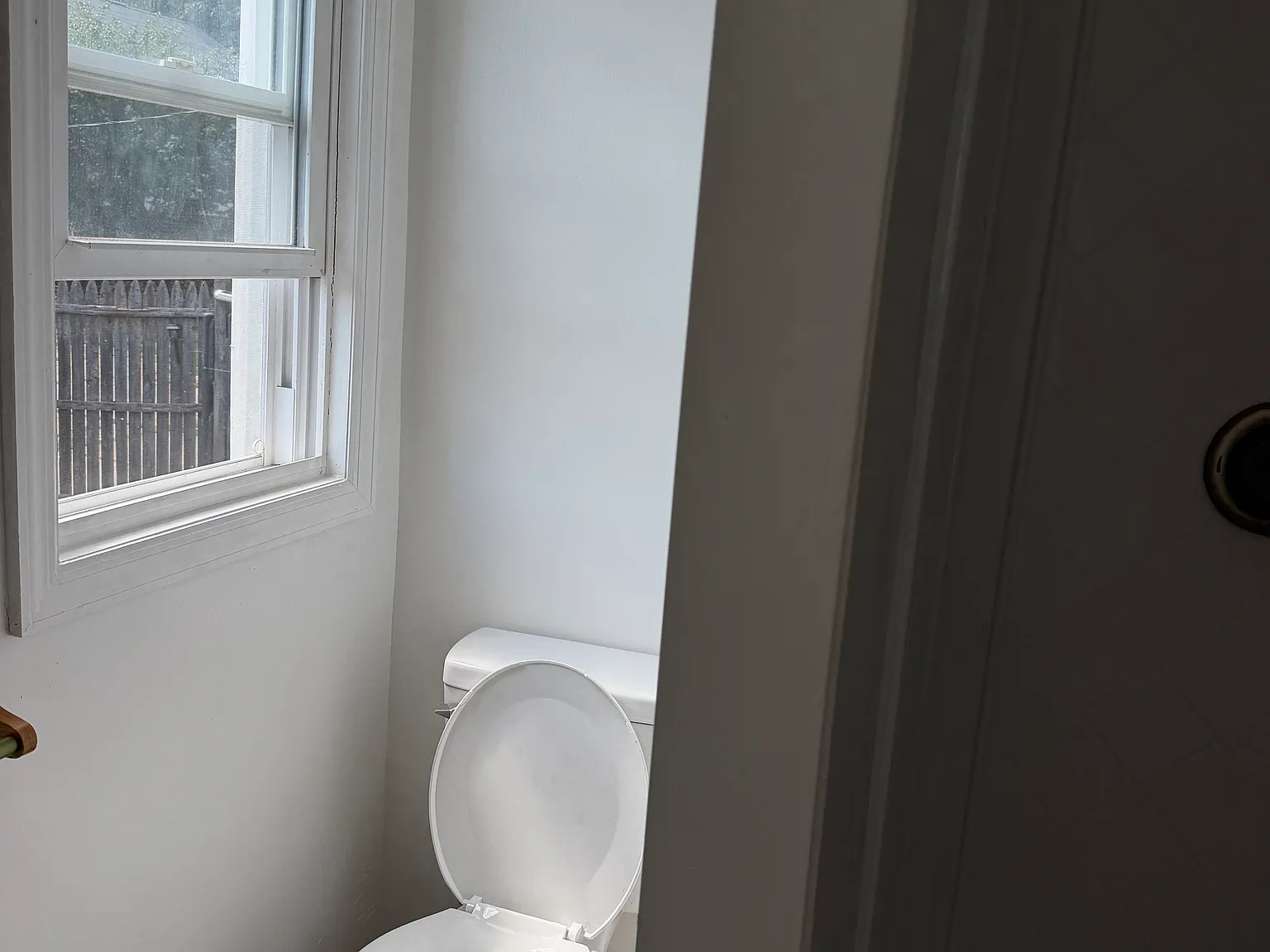 4 bed, 1700 sqft, $1,800 — Photo 3