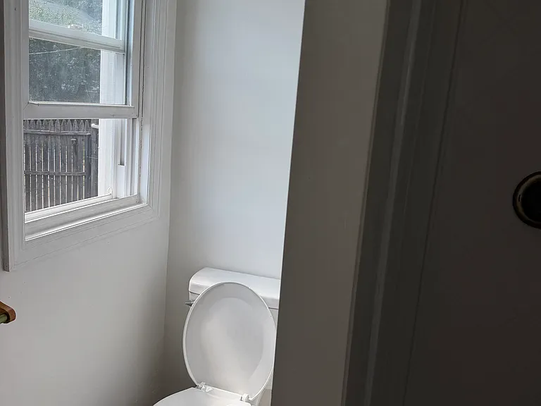 28 Price St #28 — Photo 3