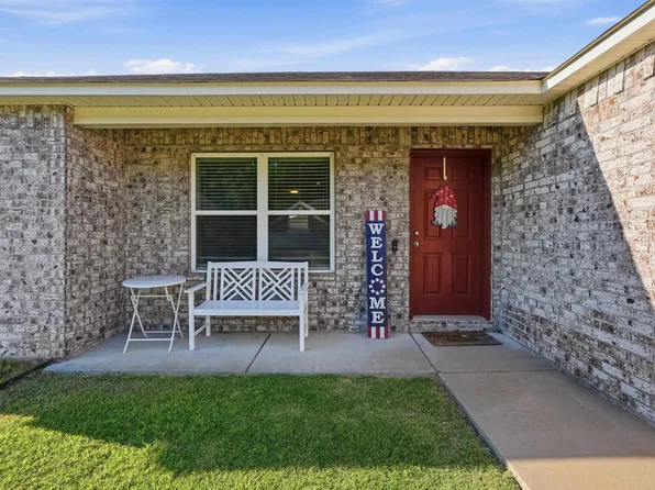 1350 Acuff Ln, Conway, AR 72034