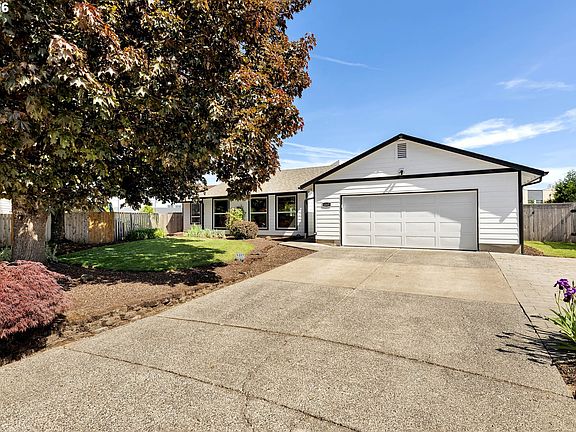 2nd image of 1217 SE 147th Ave