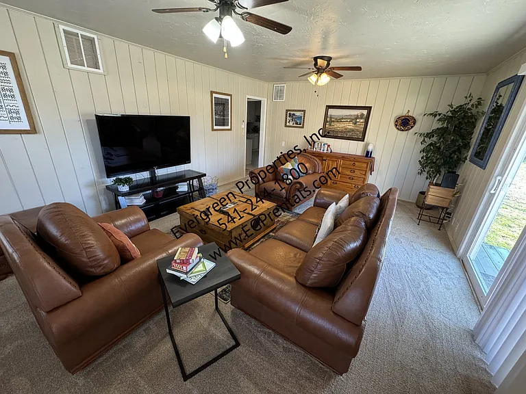 2776 Merlin Rd — Photo 3