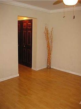3rd image of 3860 NE 170th St APT 208