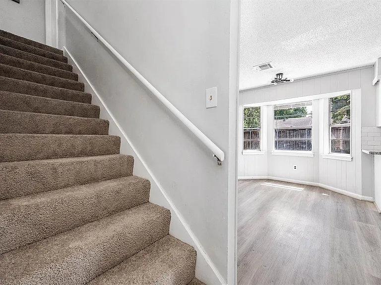 9014 Landwood Dr — Photo 15
