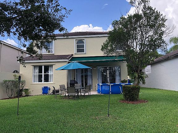 3rd image of 15935 NW 7th St