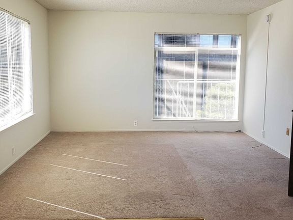 4th image of 282 Castro St #5