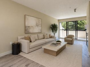 10838 City Pkwy #242, Surrey, BC V3T 5X9