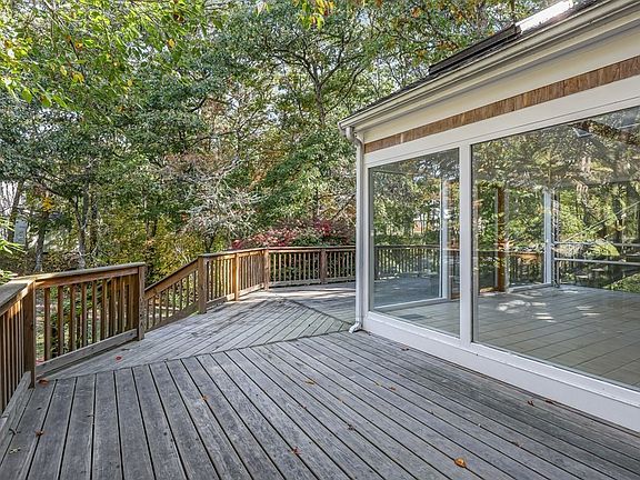 5th image of 38-40 Headwaters Dr #38