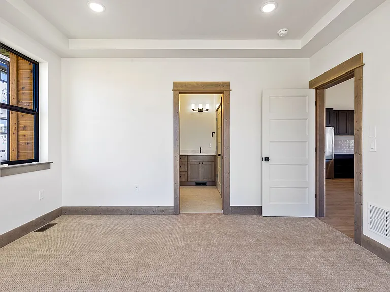 261 Noble Peak Dr — Photo 9