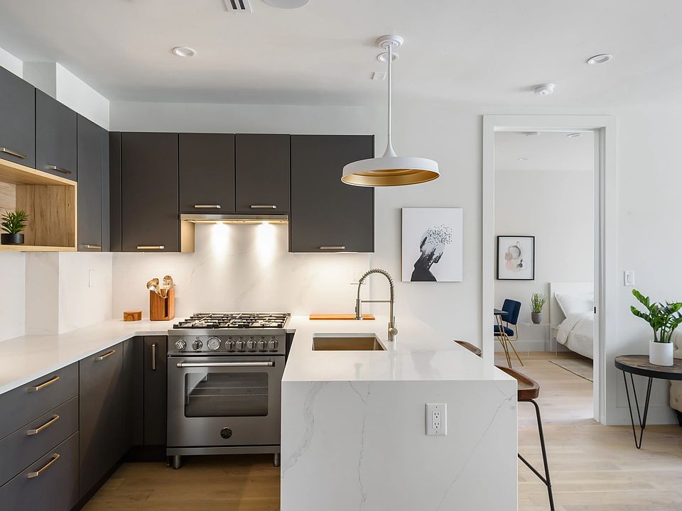 1st image of 674 Hancock St #4A