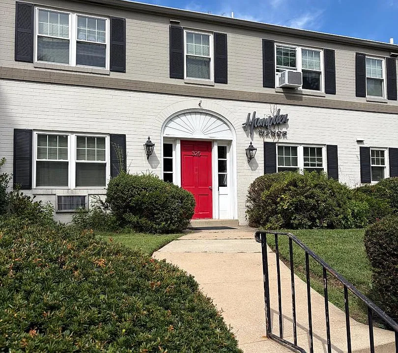 323-325 Haverford Ave #B4